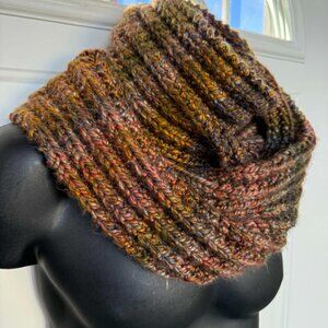 Hand Knit Infinity Scarf in warm fall colors, 20% Wool, 8"x27" One Size, New!